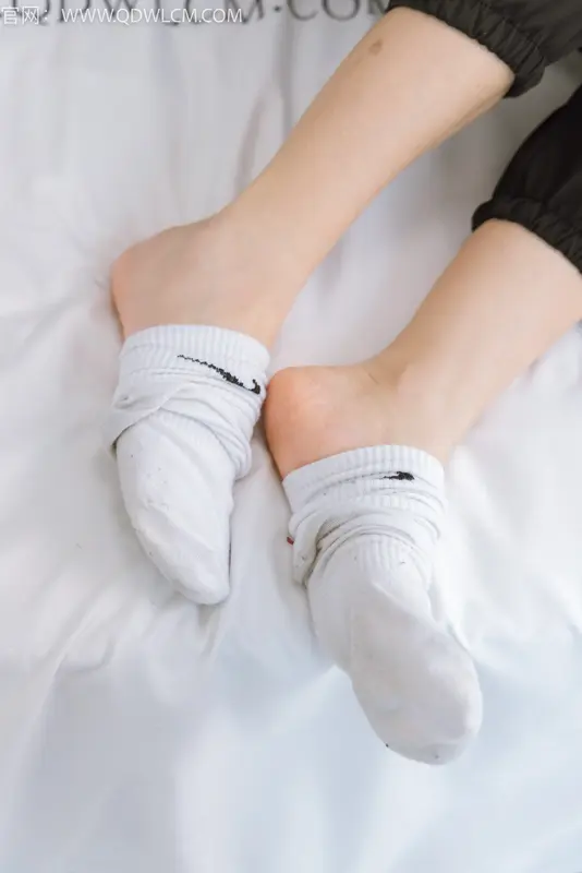 物恋传媒 NO.1274 菜菜-岁岁年年 - 物恋传媒